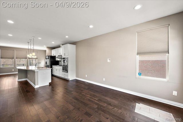 2877 Hartwick Drive, Rochester, MI 48307
