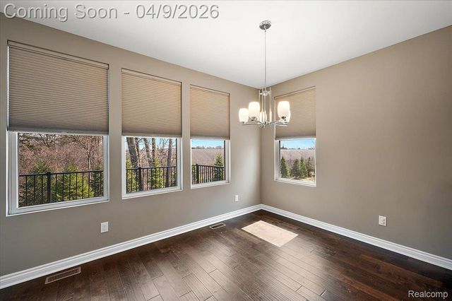 2877 Hartwick Drive, Rochester, MI 48307