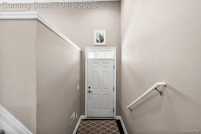 2877 Hartwick Drive, Rochester, MI 48307