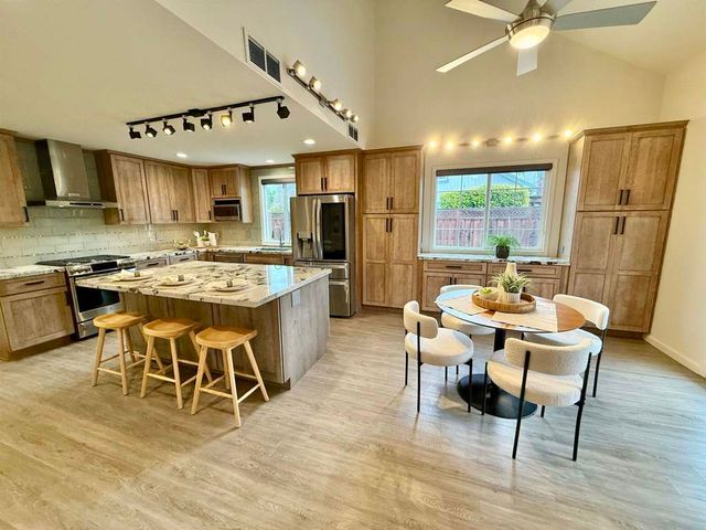 5365 5365 Windflower Dr, Livermore, CA 94551