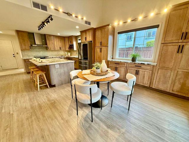 5365 5365 Windflower Dr, Livermore, CA 94551