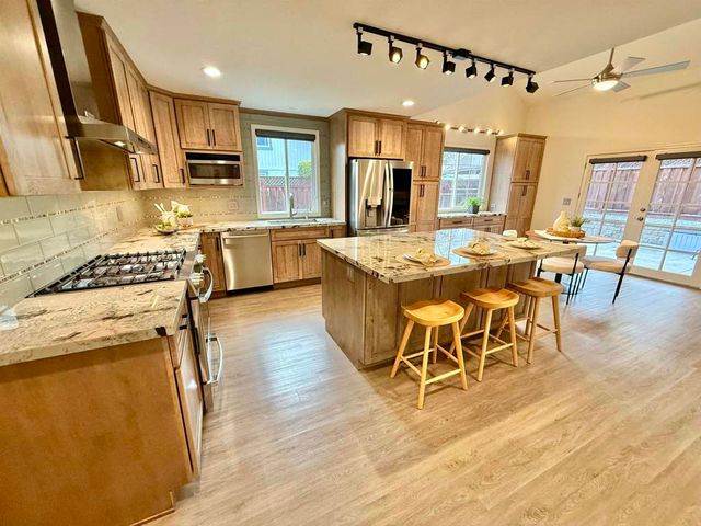 5365 5365 Windflower Dr, Livermore, CA 94551