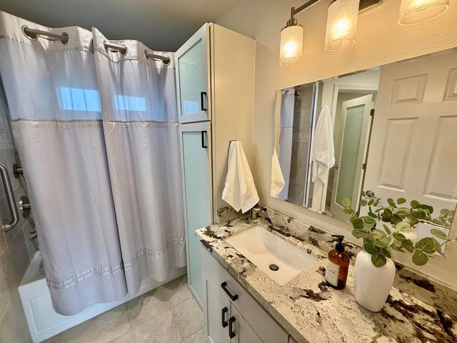 5365 5365 Windflower Dr, Livermore, CA 94551