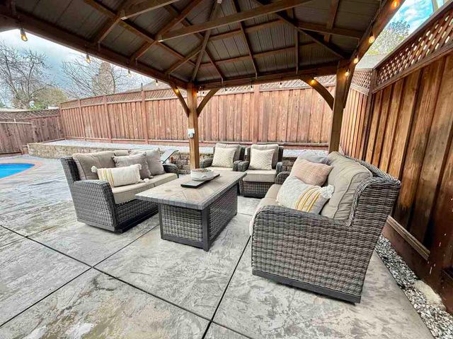 5365 5365 Windflower Dr, Livermore, CA 94551