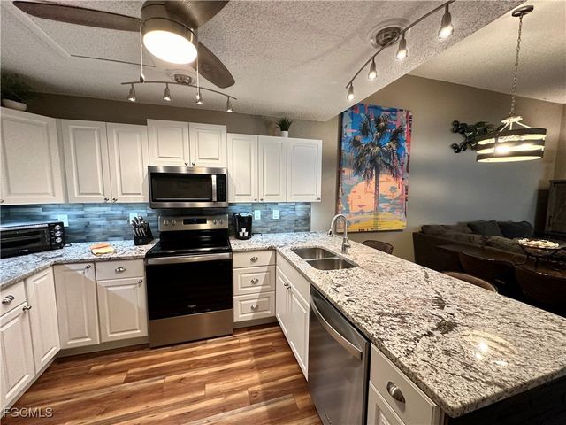 15427 Crystal Lake DR, North Fort Myers, FL 33917