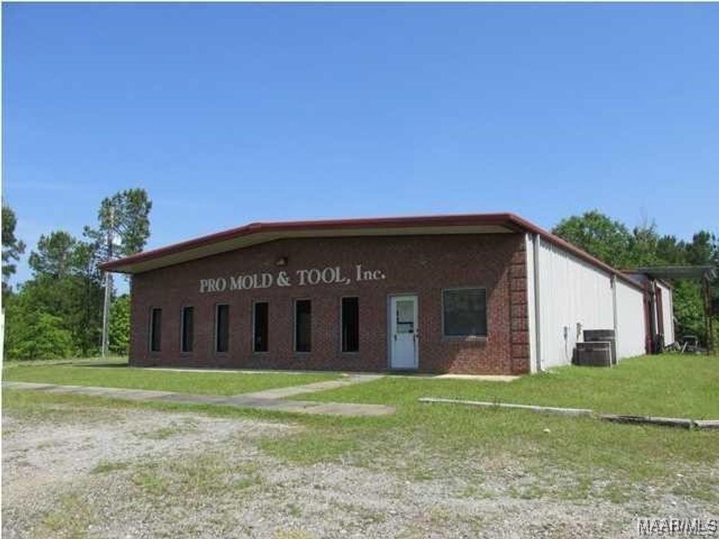 832 CENTRAL Road, Eclectic, AL 36024