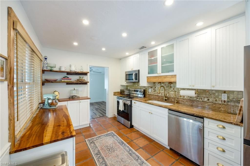 1248 Frank Whiteman BLVD, NAPLES, FL 34103 — photo 5
