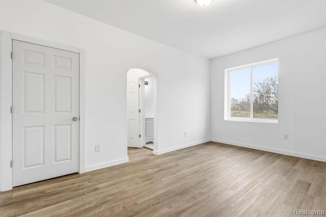 3295 Rochester Street 2, Detroit, MI 48206