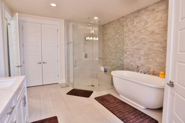 2203 Thornton RD A, Austin, TX 78704