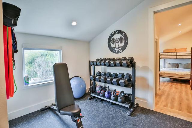 2203 Thornton RD A, Austin, TX 78704