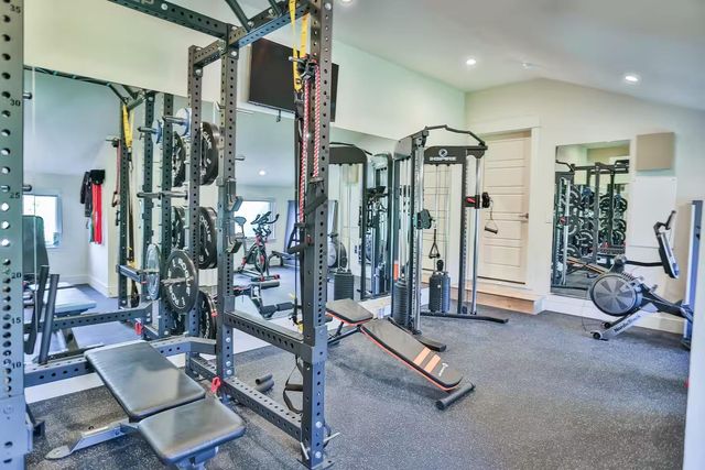 2203 Thornton RD A, Austin, TX 78704