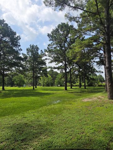 910 Sundown Meadows Street, Crosby, TX 77532