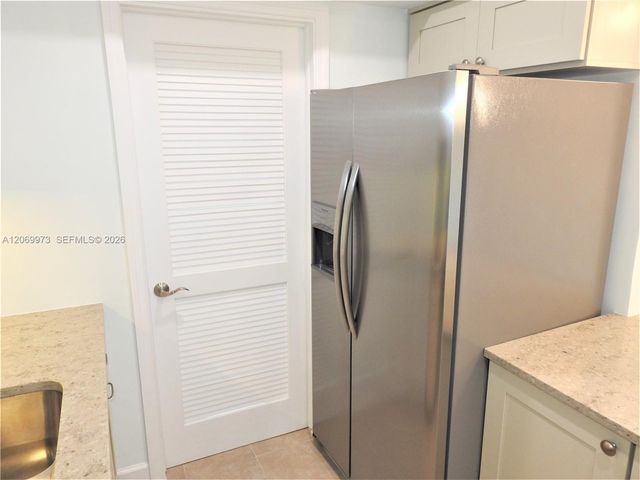 8401 SW 107th Avenue 211E, Miami, FL 33173