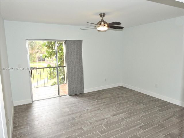 8401 SW 107th Avenue 211E, Miami, FL 33173