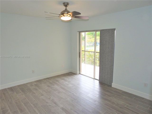 8401 SW 107th Avenue 211E, Miami, FL 33173