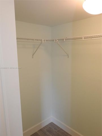 8401 SW 107th Avenue 211E, Miami, FL 33173