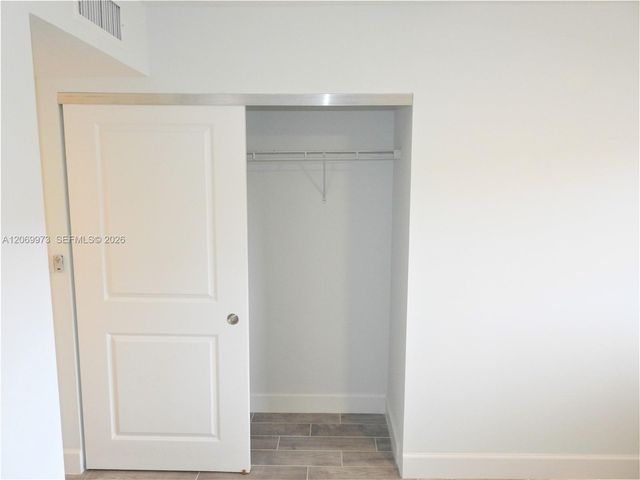 8401 SW 107th Avenue 211E, Miami, FL 33173