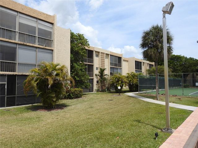 8401 SW 107th Avenue 211E, Miami, FL 33173