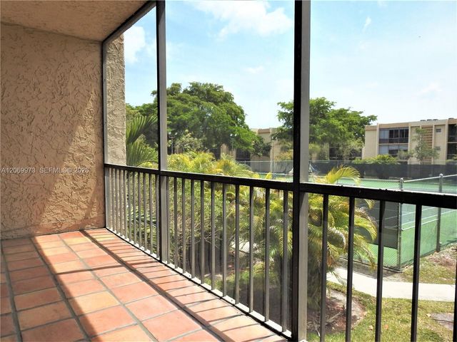 8401 SW 107th Avenue 211E, Miami, FL 33173