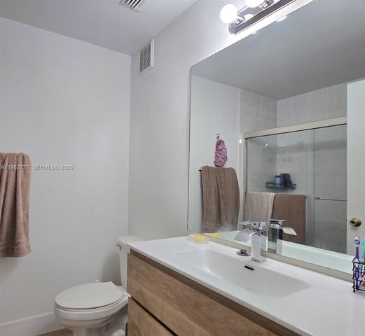 11405 NW 62nd Ter 236, Doral, FL 33178