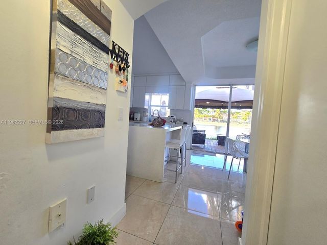 11405 NW 62nd Ter 236, Doral, FL 33178