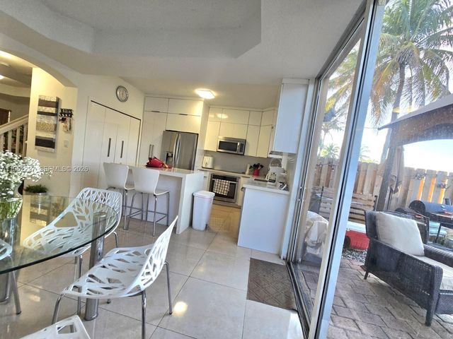 11405 NW 62nd Ter 236, Doral, FL 33178