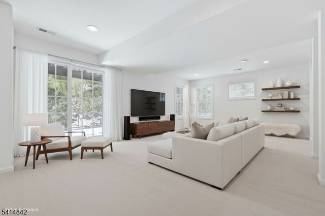 26 Birchwood Lane, North Haledon Boro, NJ 07508