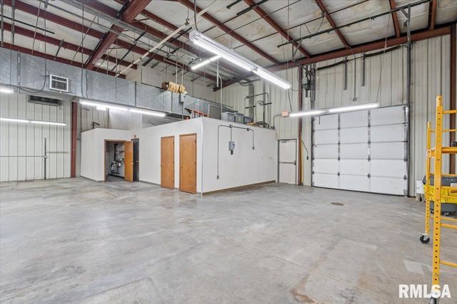 609 17TH Street, Rock Island, IL 61201