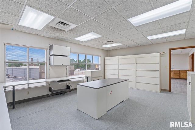 609 17TH Street, Rock Island, IL 61201