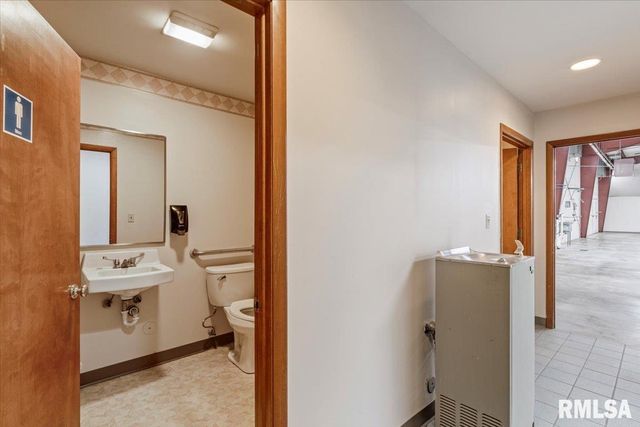 609 17TH Street, Rock Island, IL 61201