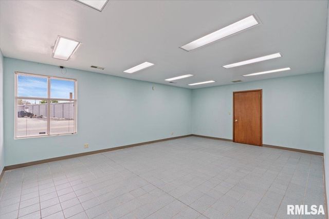 609 17TH Street, Rock Island, IL 61201