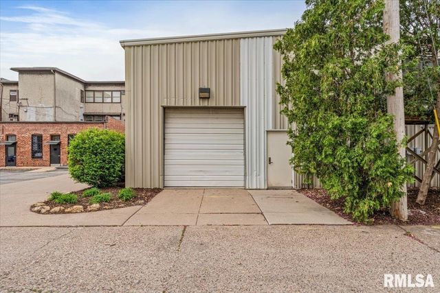 609 17TH Street, Rock Island, IL 61201