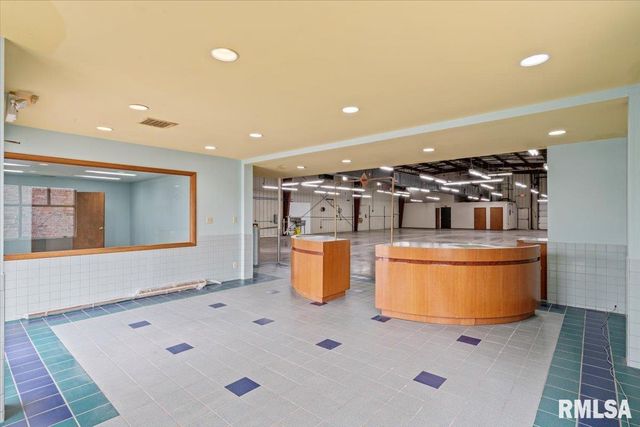 609 17TH Street, Rock Island, IL 61201