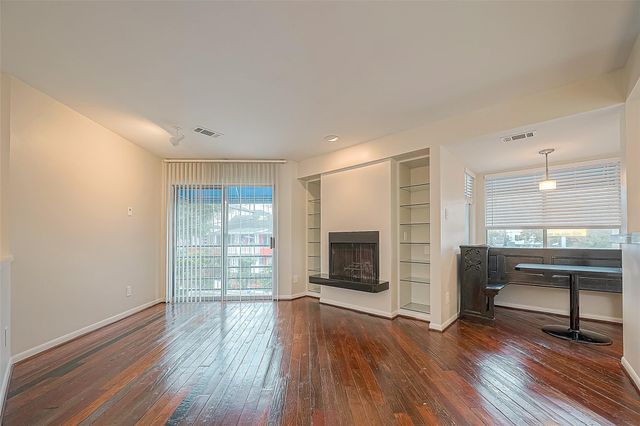 2029 Dunlavy Street, Houston, TX 77006