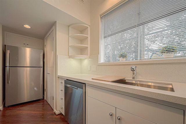 2029 Dunlavy Street, Houston, TX 77006