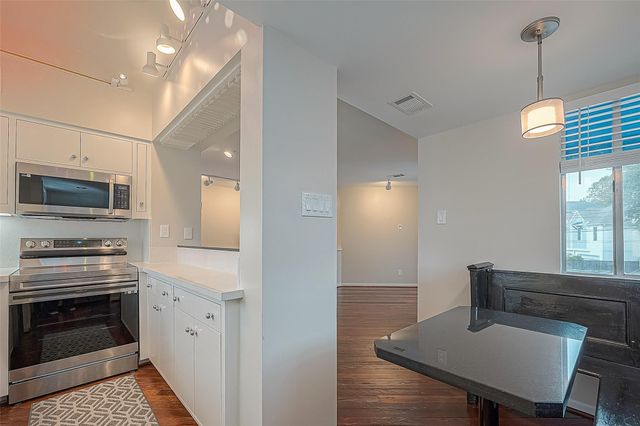 2029 Dunlavy Street, Houston, TX 77006