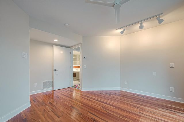 2029 Dunlavy Street, Houston, TX 77006