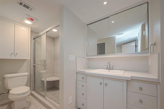 2029 Dunlavy Street, Houston, TX 77006