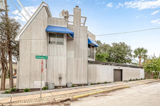 2029 Dunlavy Street, Houston, TX 77006