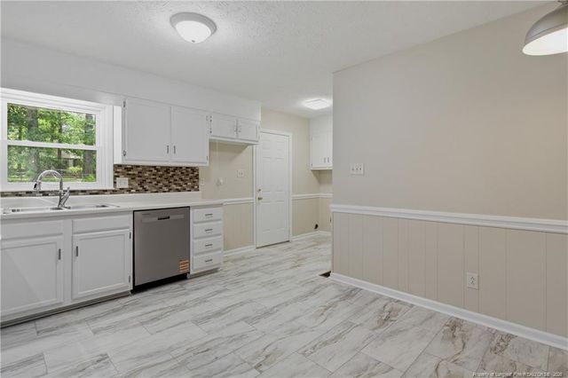 1712 Valley Ridge Drive, Fayetteville, NC 28303