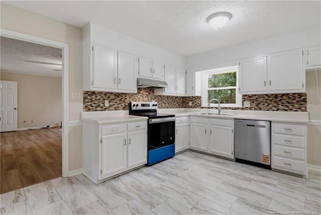 1712 Valley Ridge Drive, Fayetteville, NC 28303