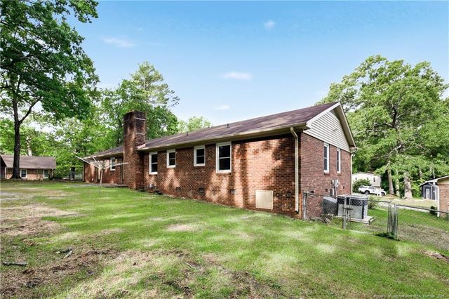 1712 Valley Ridge Drive, Fayetteville, NC 28303