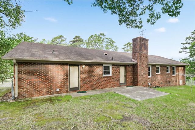 1712 Valley Ridge Drive, Fayetteville, NC 28303