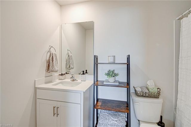 1166 Evelynnview Lane, Kernersville, NC 27284