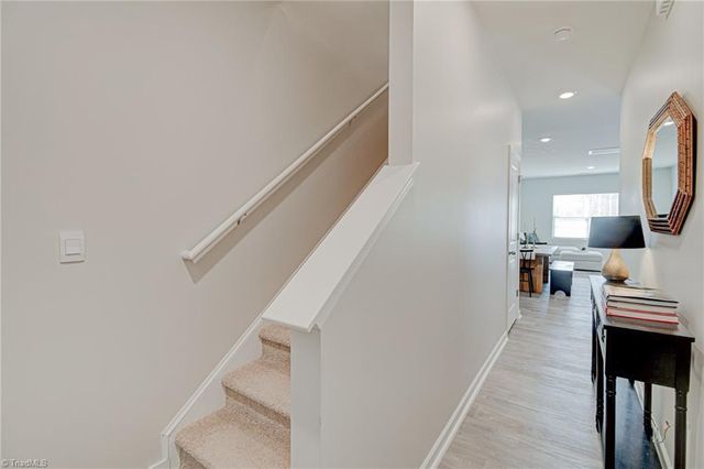 1166 Evelynnview Lane, Kernersville, NC 27284