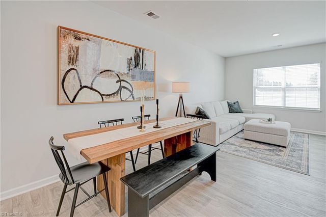 1166 Evelynnview Lane, Kernersville, NC 27284