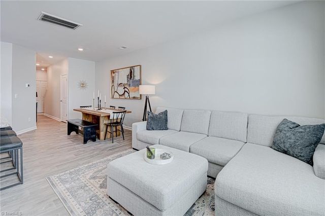 1166 Evelynnview Lane, Kernersville, NC 27284