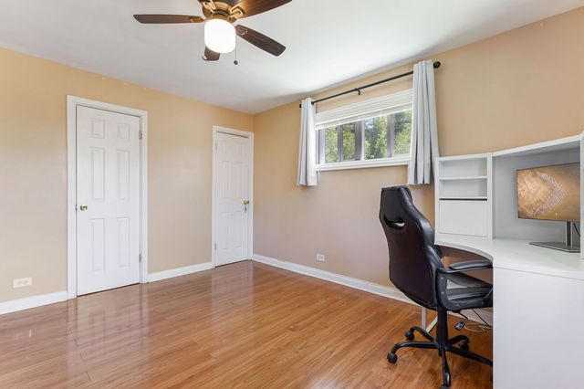 1751 W Chase Avenue, Chicago, IL 60626
