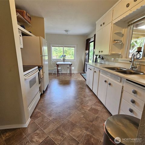 4127 SE Lovell Street, Port Orchard, WA 98366