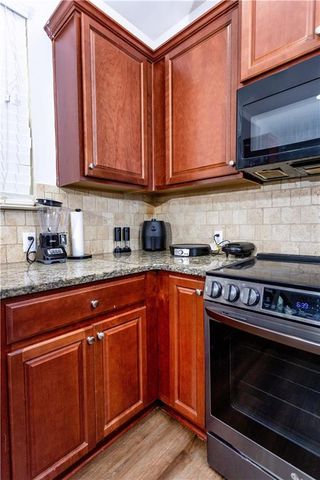 933 Spicy Oak Drive, Lawrenceville, GA 30044